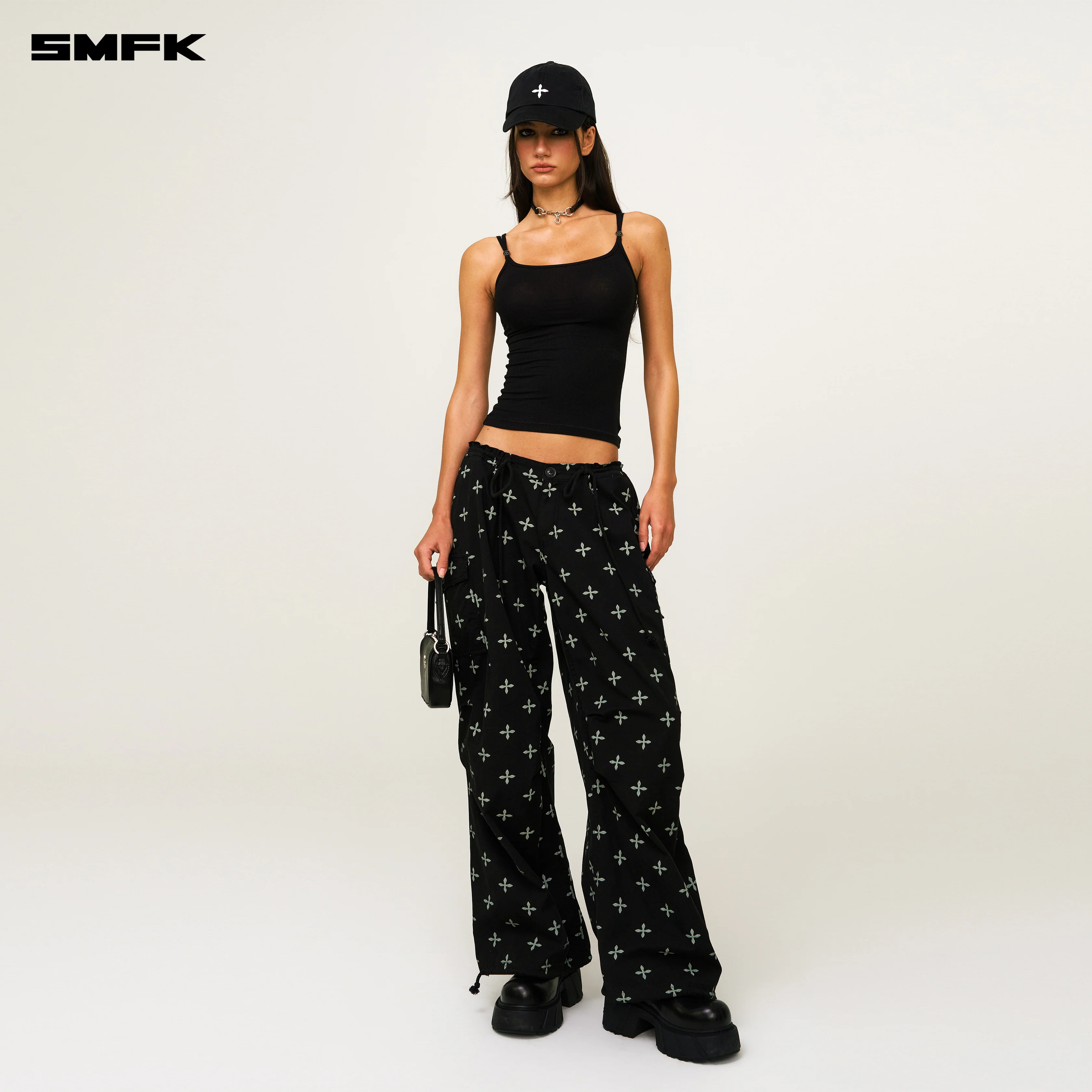 Compass Hug Fit Sports Sling Black - Image 5