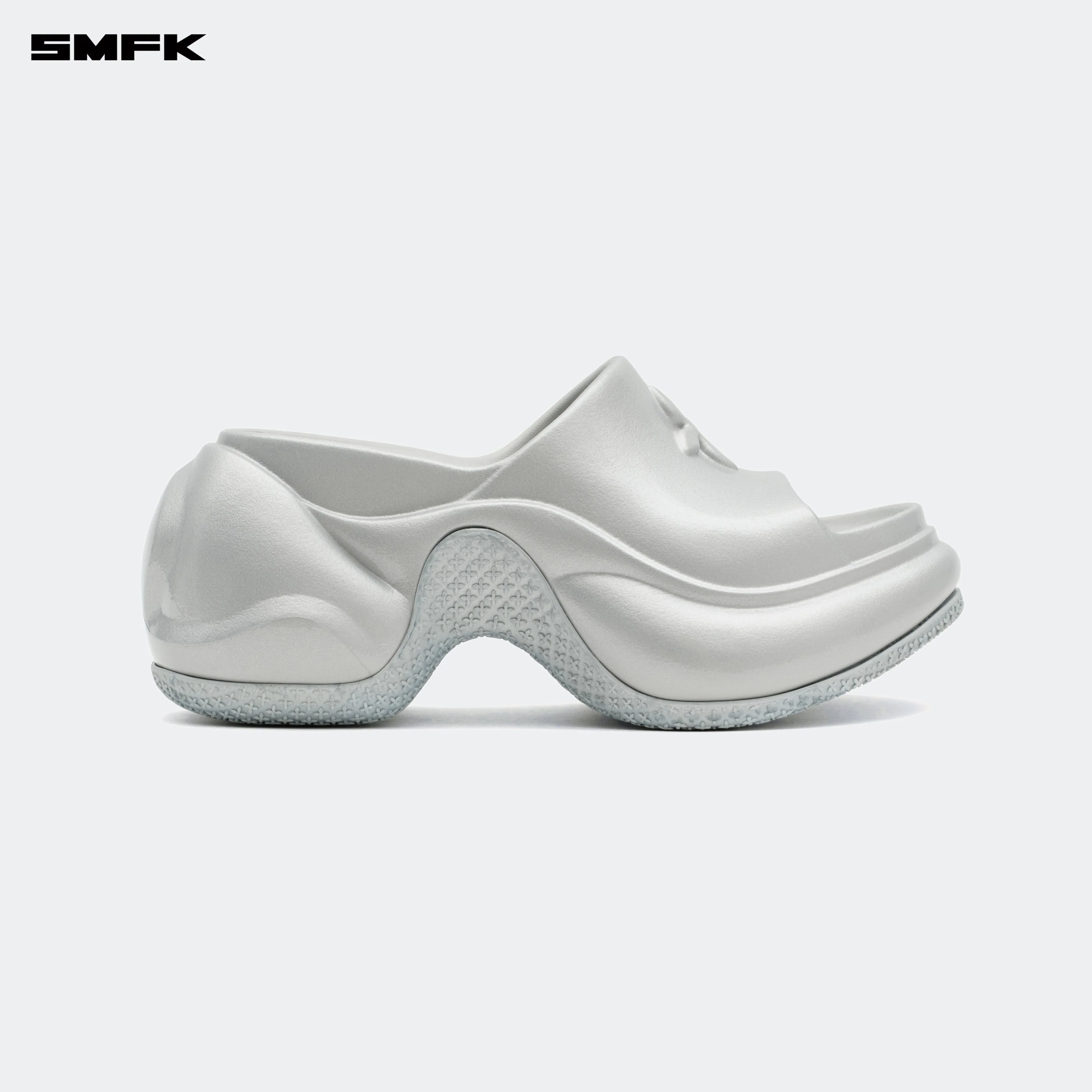 COMPASS WAVE High-Heel Bumper Sandals In Silver - Image 5