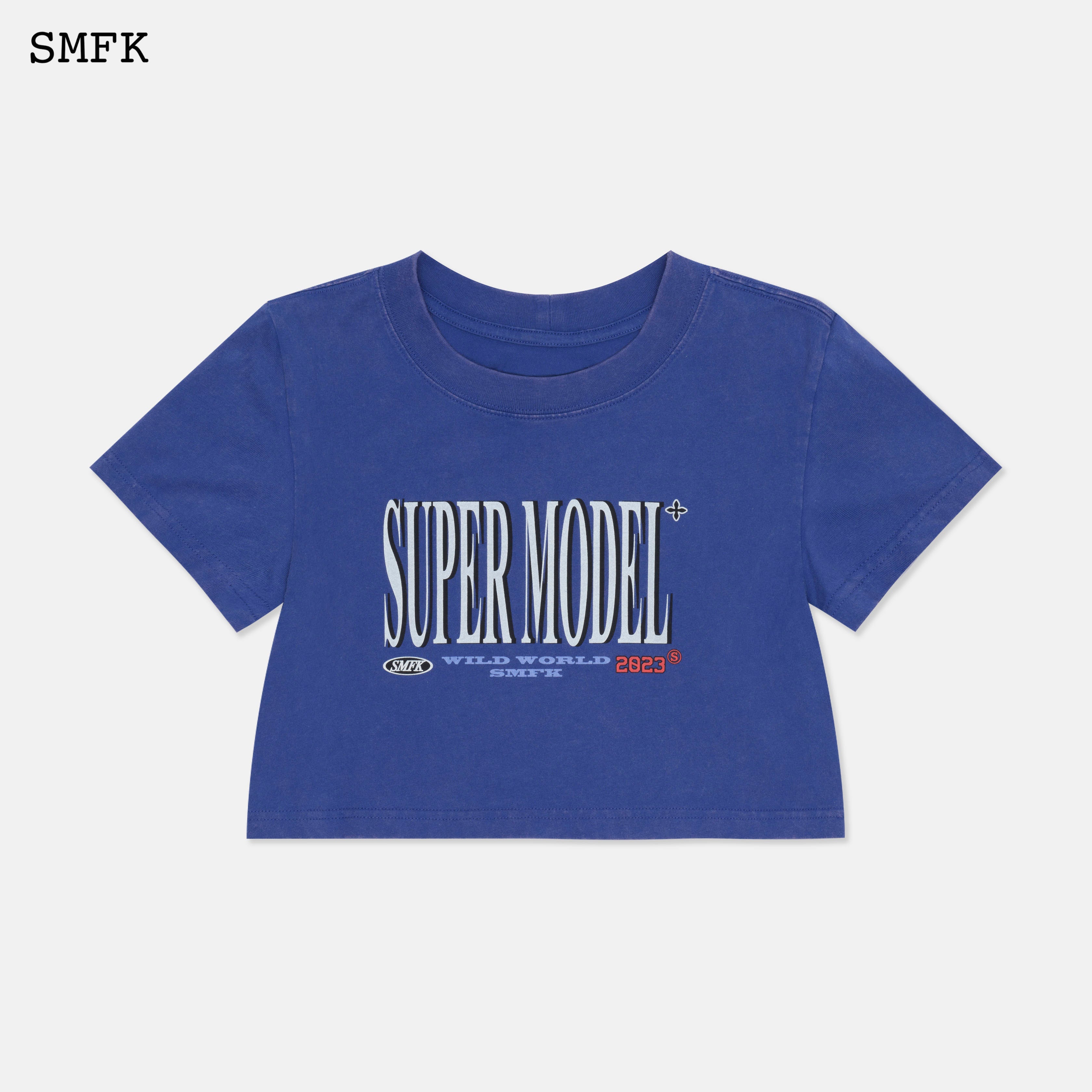 Model Navy Short T-shirt - Image 4