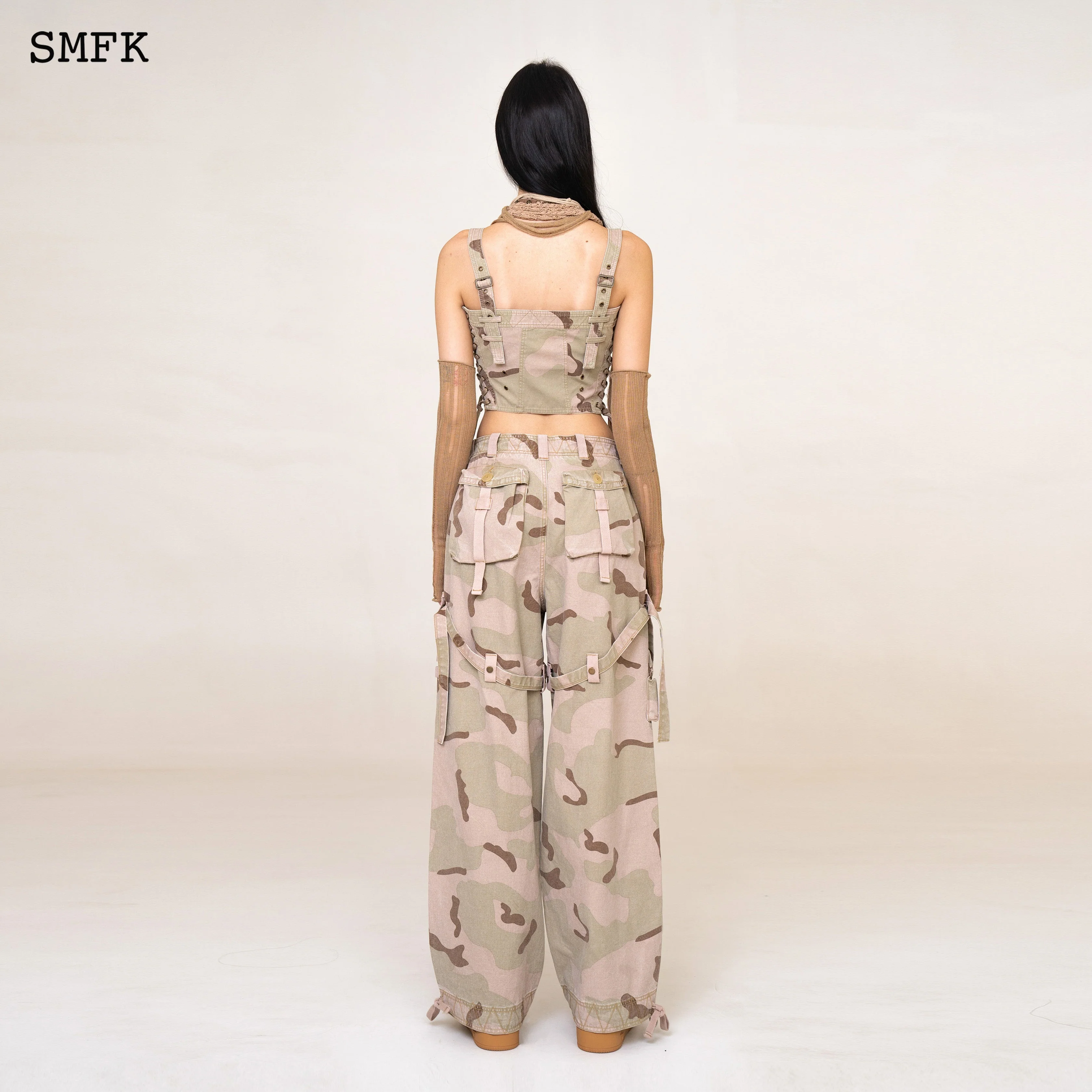 WildWorld Desert Camouflage Tactic Vest - Image 3